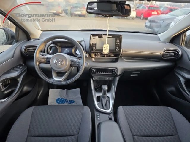 Toyota Yaris Hatchback Hybride Team D