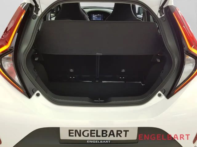 Toyota Aygo X 1.0 VVT-i Business Hatchback