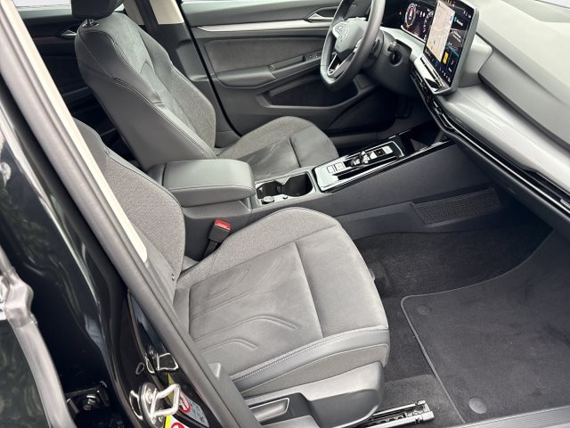 Volkswagen Golf 2.0 TDI DSG Golf VIII Variant