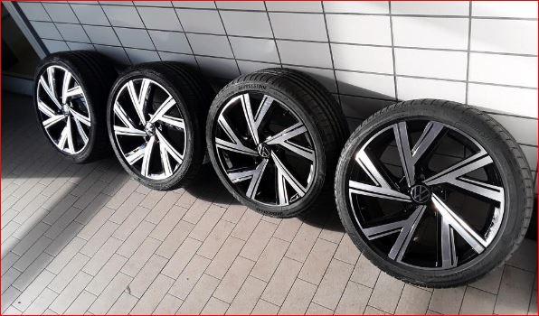 Volkswagen Golf 1.5 TSI DSG Golf VIII R-Line