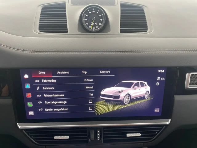 Porsche Cayenne E-Hybrid S Turbo