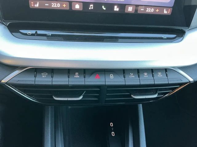 Skoda Octavia Essence TSI