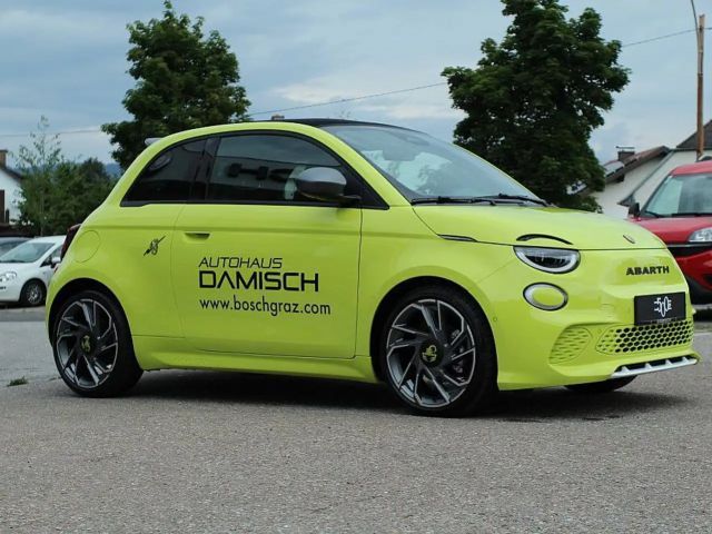 Abarth 500e Cabrio Scorpionissima