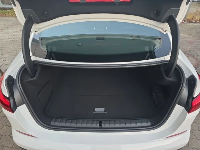 BMW 218 218i Coupé M-Sport