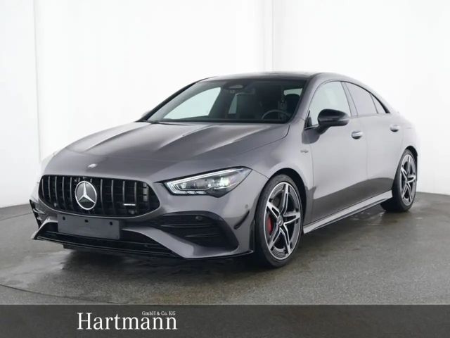 Mercedes-Benz CLA 350 4MATIC AMG Line