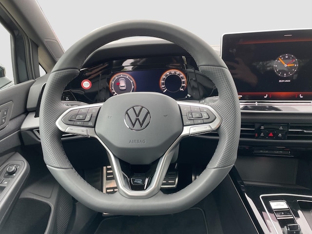 Volkswagen Golf 1.5 eTSI DSG R-Line