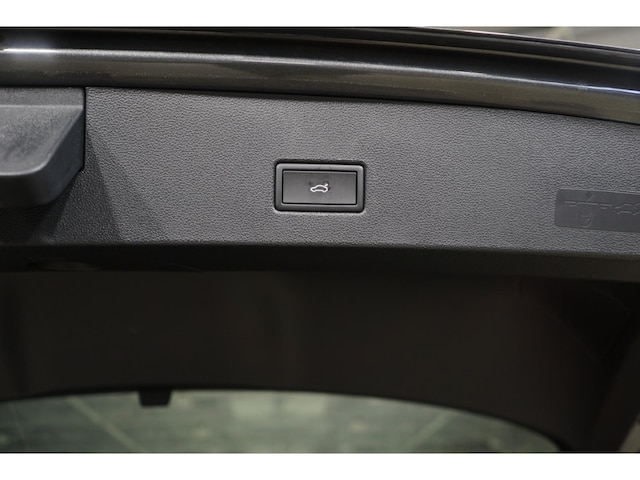 Volkswagen T-Roc 1.5 TSI DSG IQ.Drive R-Line