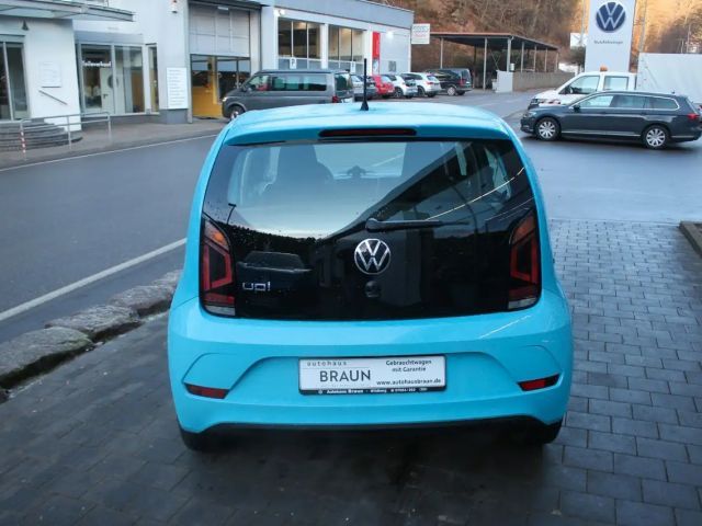 Volkswagen up! Move Move up!