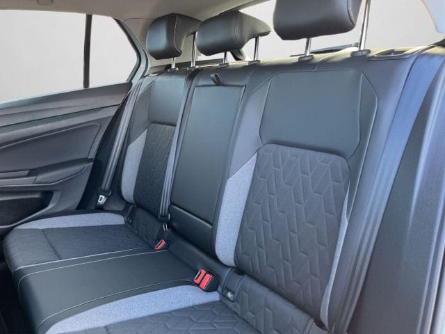 Volkswagen Golf 1.5 eTSI DSG Golf VIII