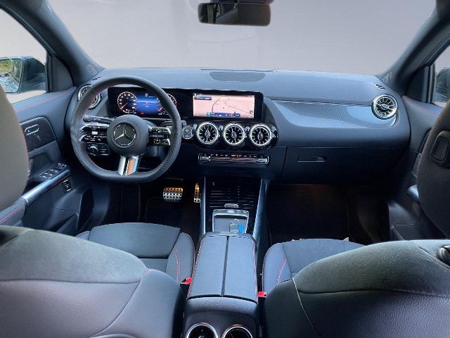 Mercedes-Benz GLA 200 AMG Line