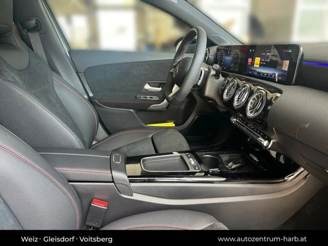 Mercedes-Benz A 180 A 180 d