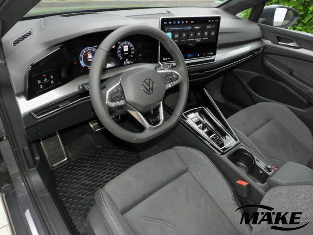 Volkswagen Golf 1.5 eTSI DSG