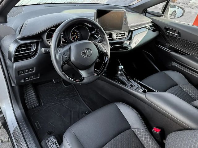 Toyota C-HR Hybride Team D