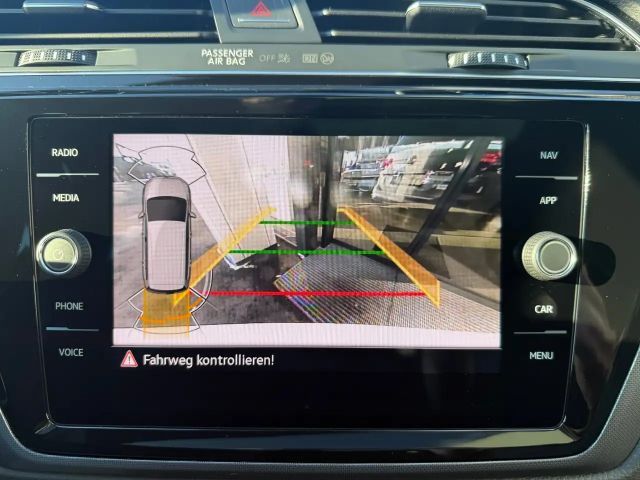 Volkswagen Touran DSG R-Line