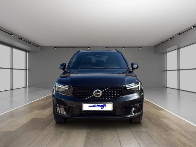 Volvo XC40 Dark Plus