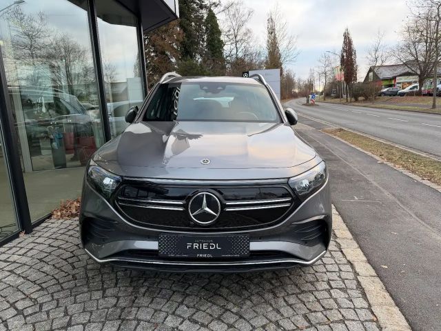 Mercedes-Benz EQB 300 4MATIC AMG Line