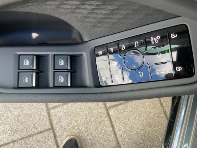 Audi A6 Avant Quattro S-Tronic