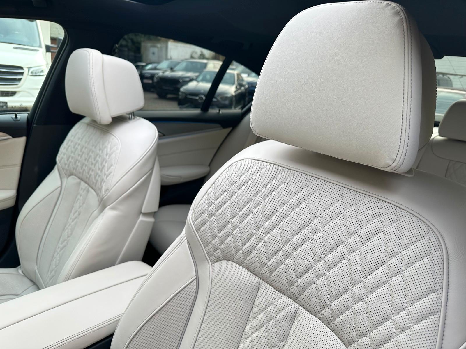 BMW 545 545e M-Sport Sedan xDrive