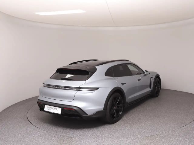Porsche Taycan 4 Cross Turismo