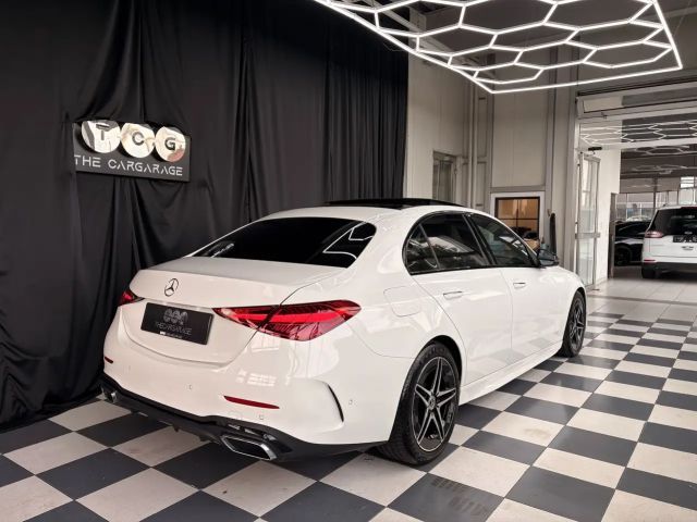 Mercedes-Benz C 220 AMG Line C 220 d Sedan