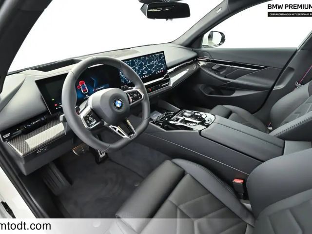 BMW 520 520d M-Sport Sedan xDrive