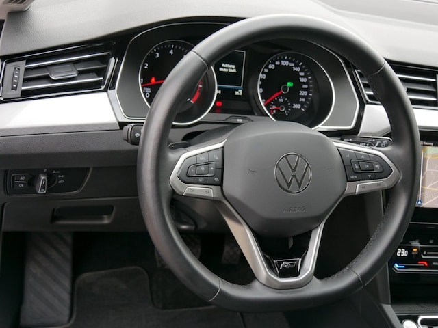 Volkswagen Passat 1.5 TSI R-Line Variant