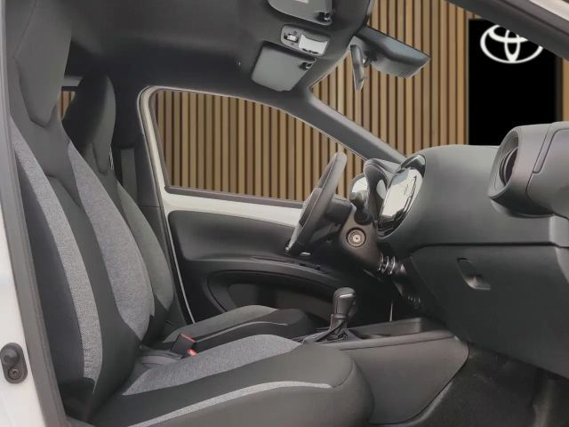 Toyota Aygo X Business Hatchback