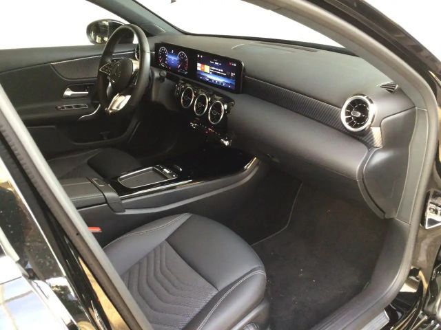 Mercedes-Benz A 180 Progressive