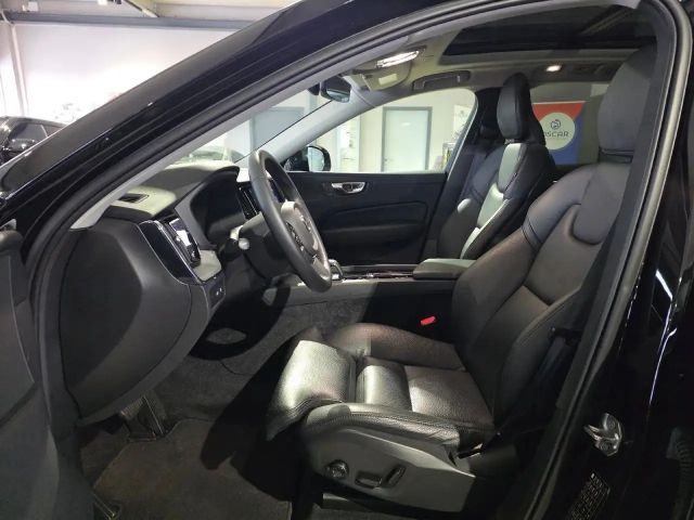 Volvo XC60 AWD Dark Plus Recharge T6