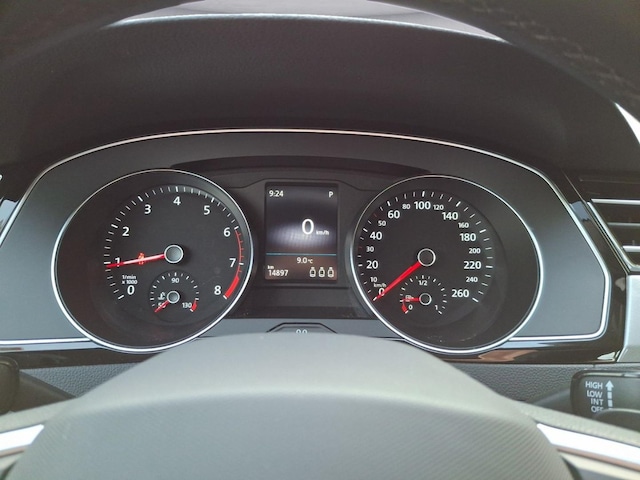 Volkswagen Passat 1.5 TSI Business DSG Variant