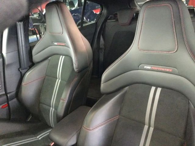 Ford Focus EcoBoost ST Line