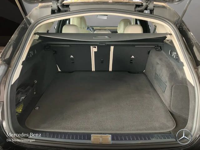 Mercedes-Benz E 200 AVANTGARDE Estate