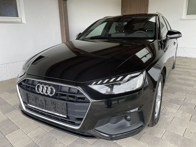 Audi A4 Avant S-Tronic