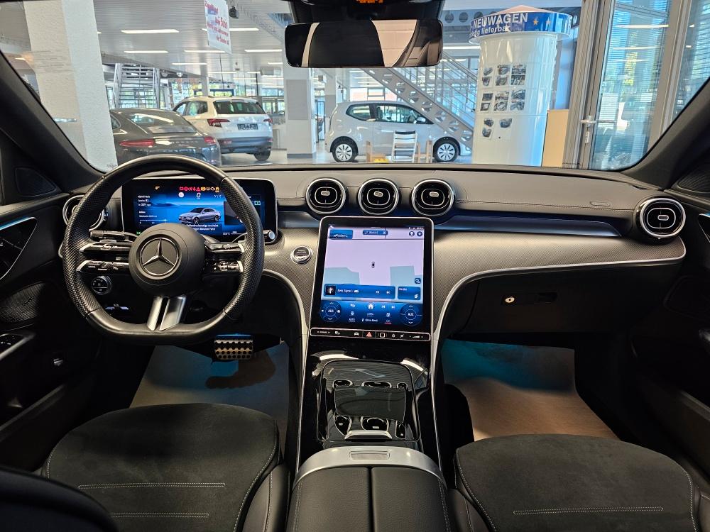 Mercedes-Benz C 200 AMG Line Sedan