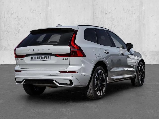 Volvo XC60 AWD Dark Plus