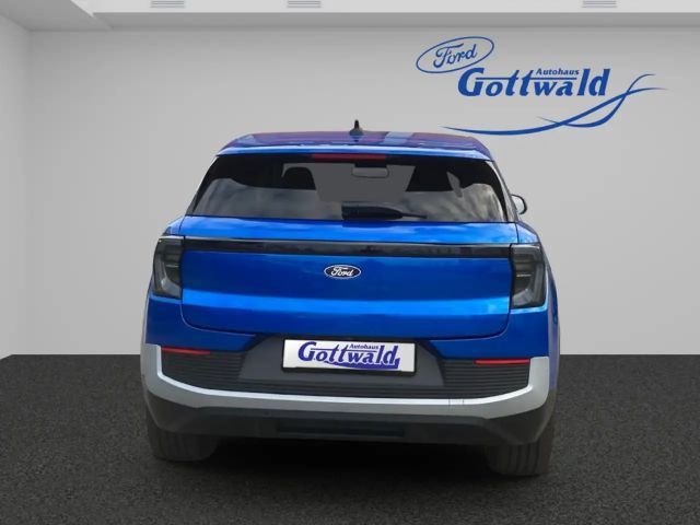 Ford Explorer Premium RWD