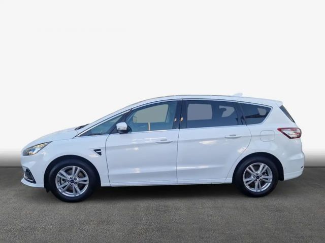 Ford S-Max Titanium