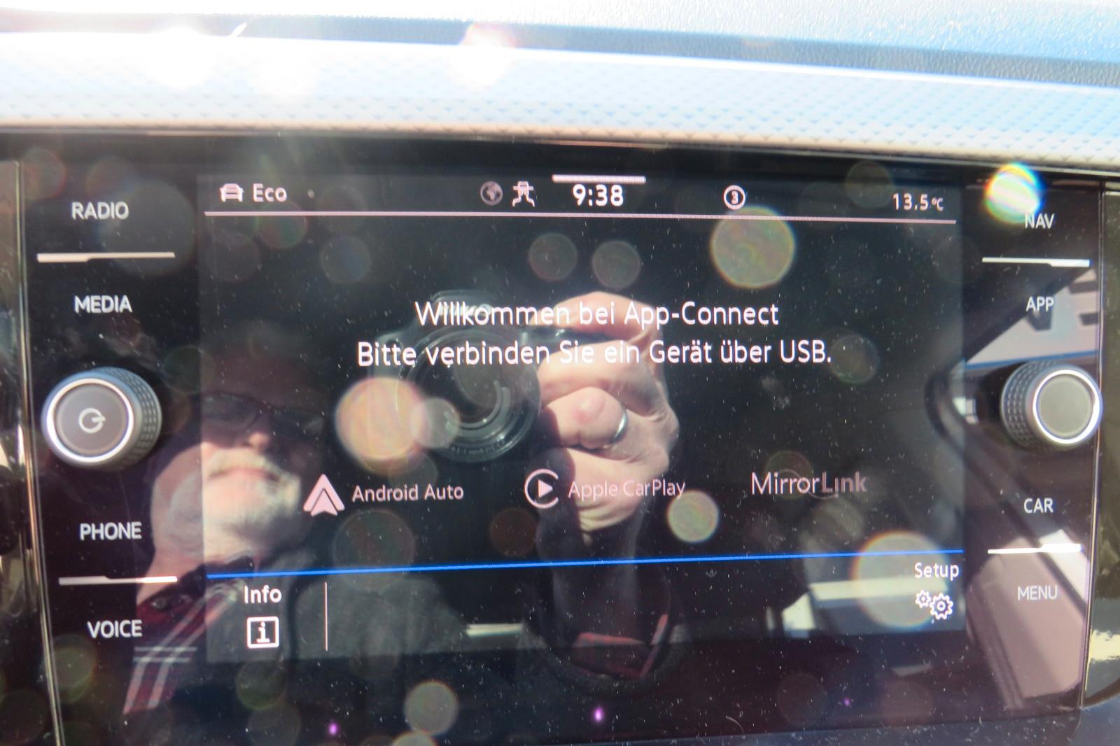 Volkswagen T-Cross Active ACC NAVI APP GJ SITZH. PDC 1HD