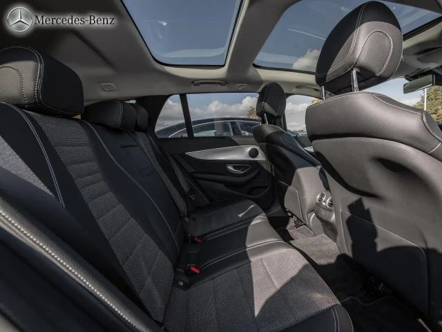 Mercedes-Benz E 220 4MATIC E 220 d Estate