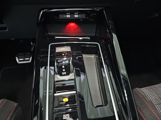 Volkswagen Golf 2.0 TSI DSG IQ.Drive