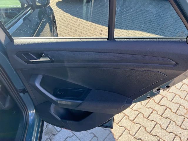 Volkswagen T-Roc 1.5 TSI DSG Life