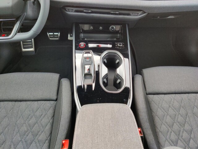 Audi A6 Avant Quattro S-Tronic