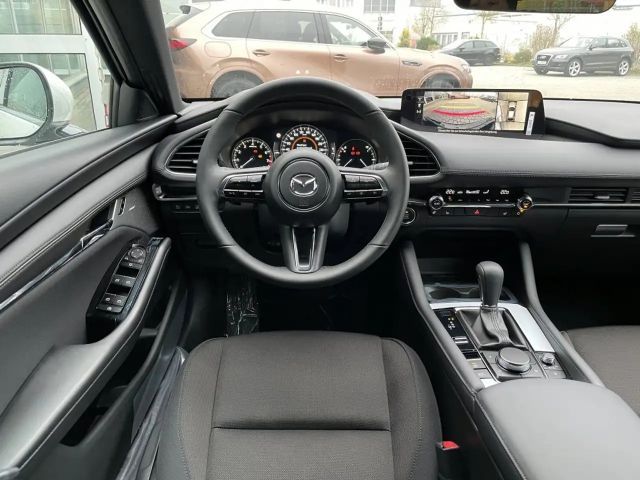 Mazda 3 Exclusive-line