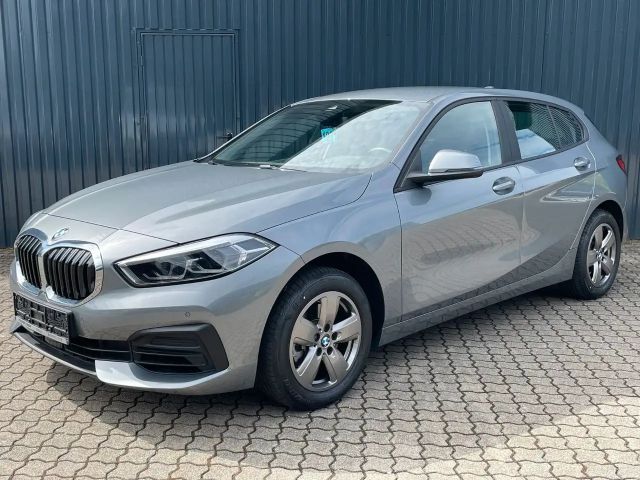 BMW 116 116i 5-deurs Sedan