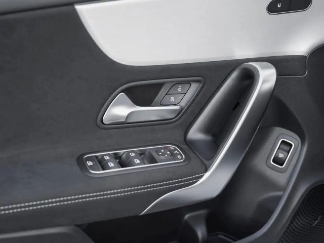 Mercedes-Benz CLA 220 AMG Line CLA 220 d Coupé