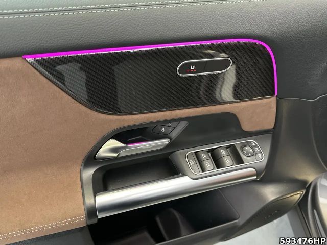 Mercedes-Benz GLA 220 4MATIC AMG Line