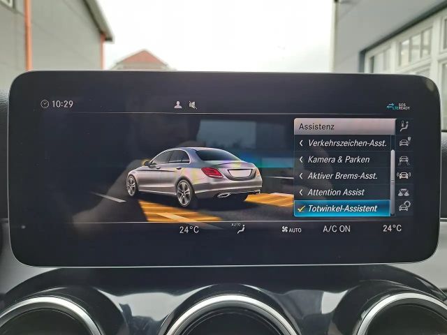 Mercedes-Benz C 300 C 300 e Sedan