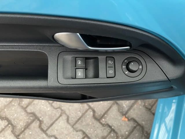 Volkswagen up! Move Move up!