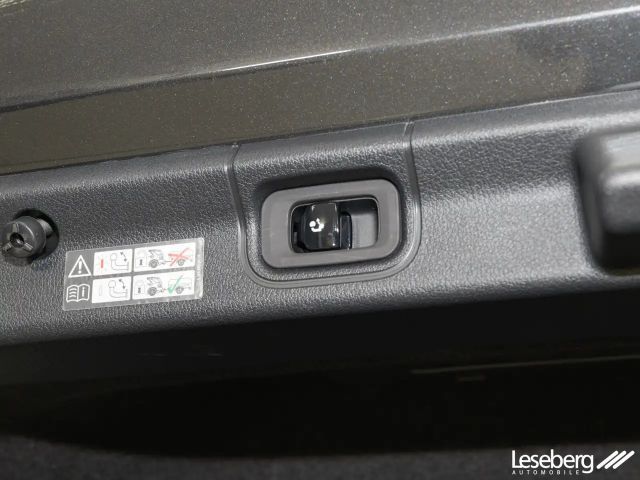 Mercedes-Benz EQE 350 4MATIC AMG Line Sedan