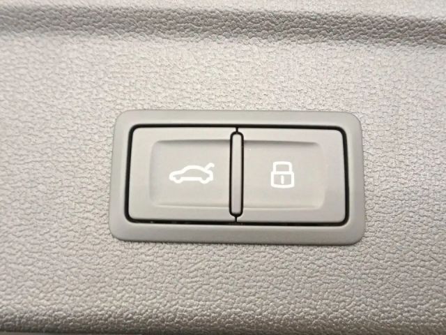 Audi A3 45 TFSI Hybride S-Line Sedan